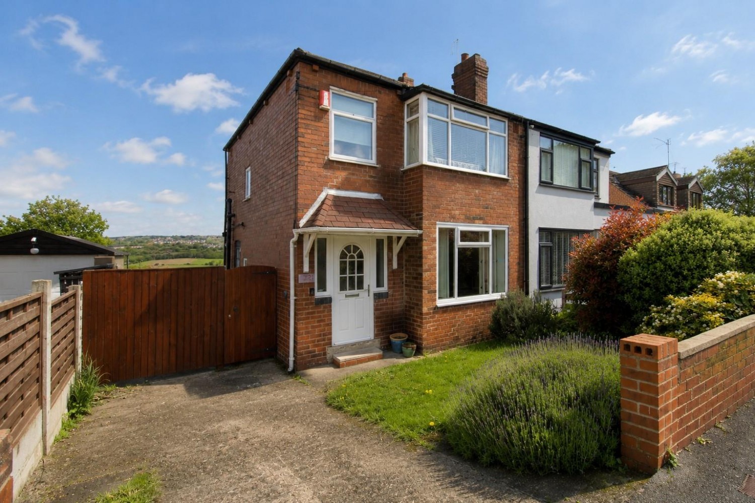 Calverley Gardens, Bramley, LS13