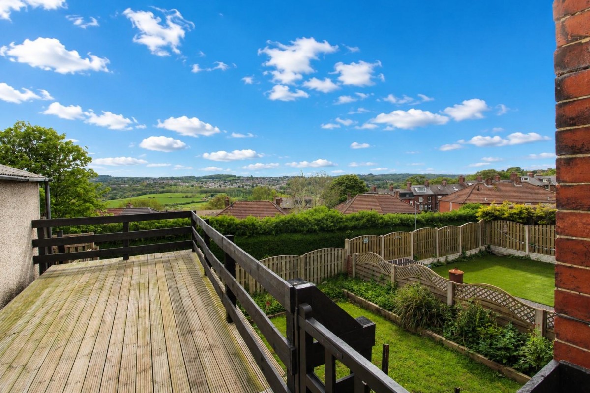 Calverley Gardens, Bramley, LS13