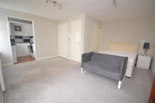 Douglas Court, Hartsbourne Road, Reading