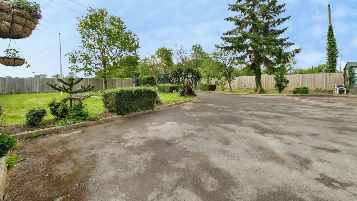 Bagstone Road, Bagstone, Wotton-Under-Edge