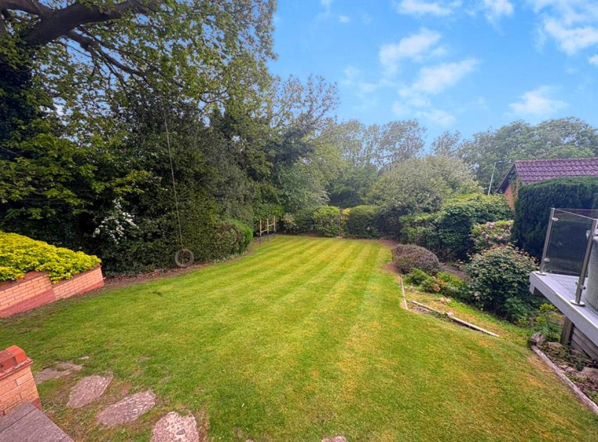 Epsom Close, Redditch