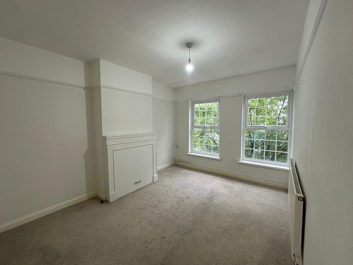 Central Road, Worcester Park