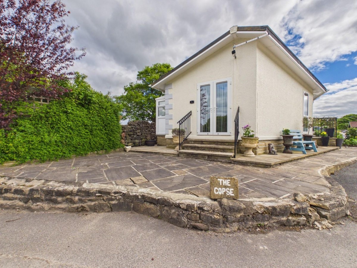 Broadstone Park, Sherriff Lane, Bingley