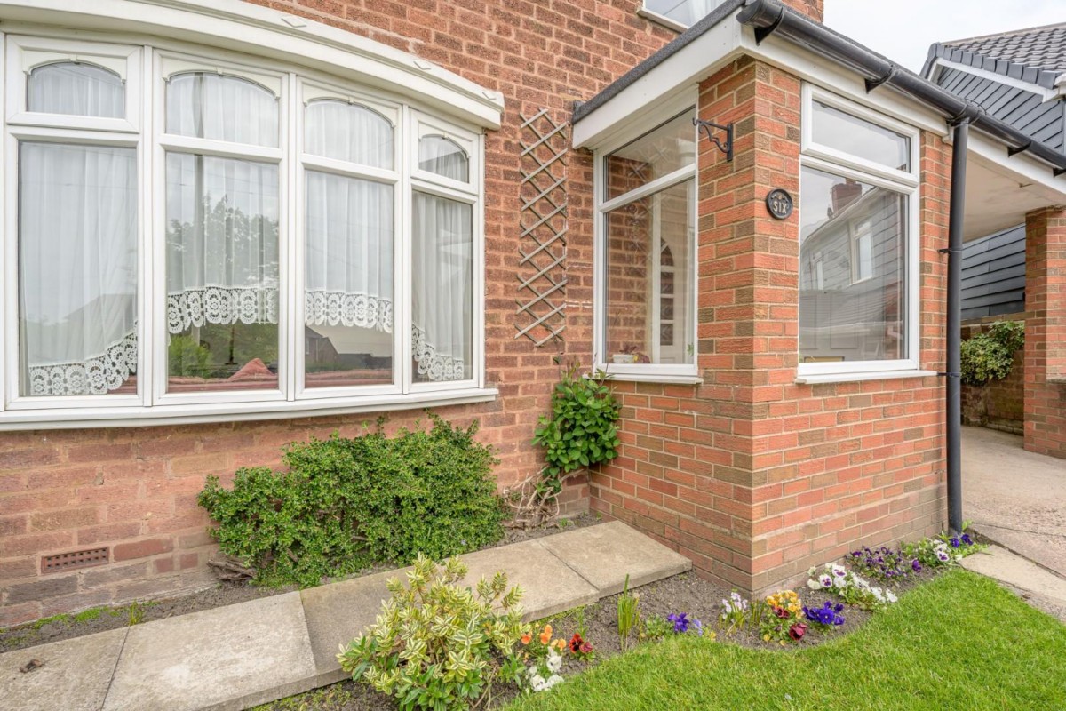 Lyndon Close, Sedgley