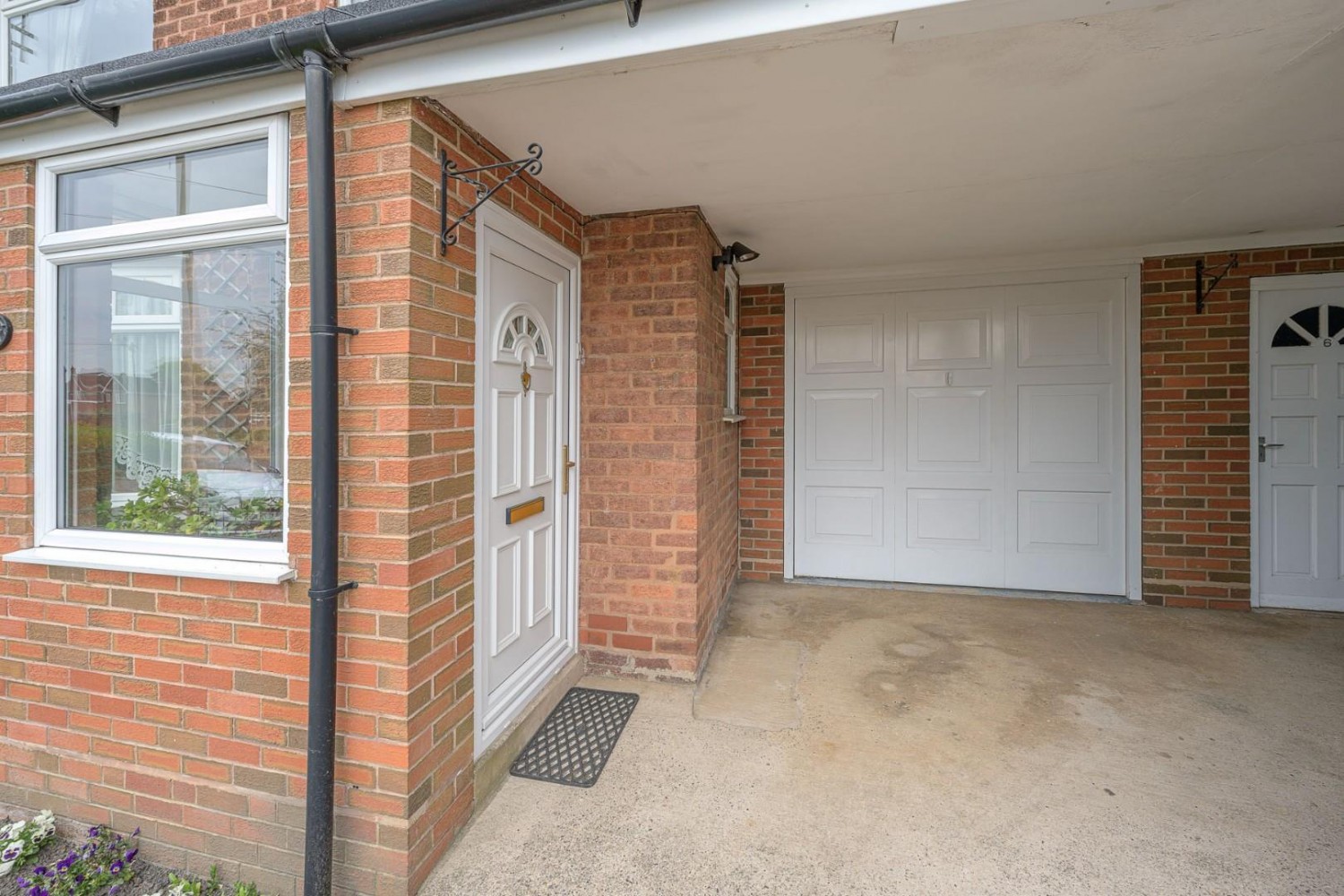 Lyndon Close, Sedgley
