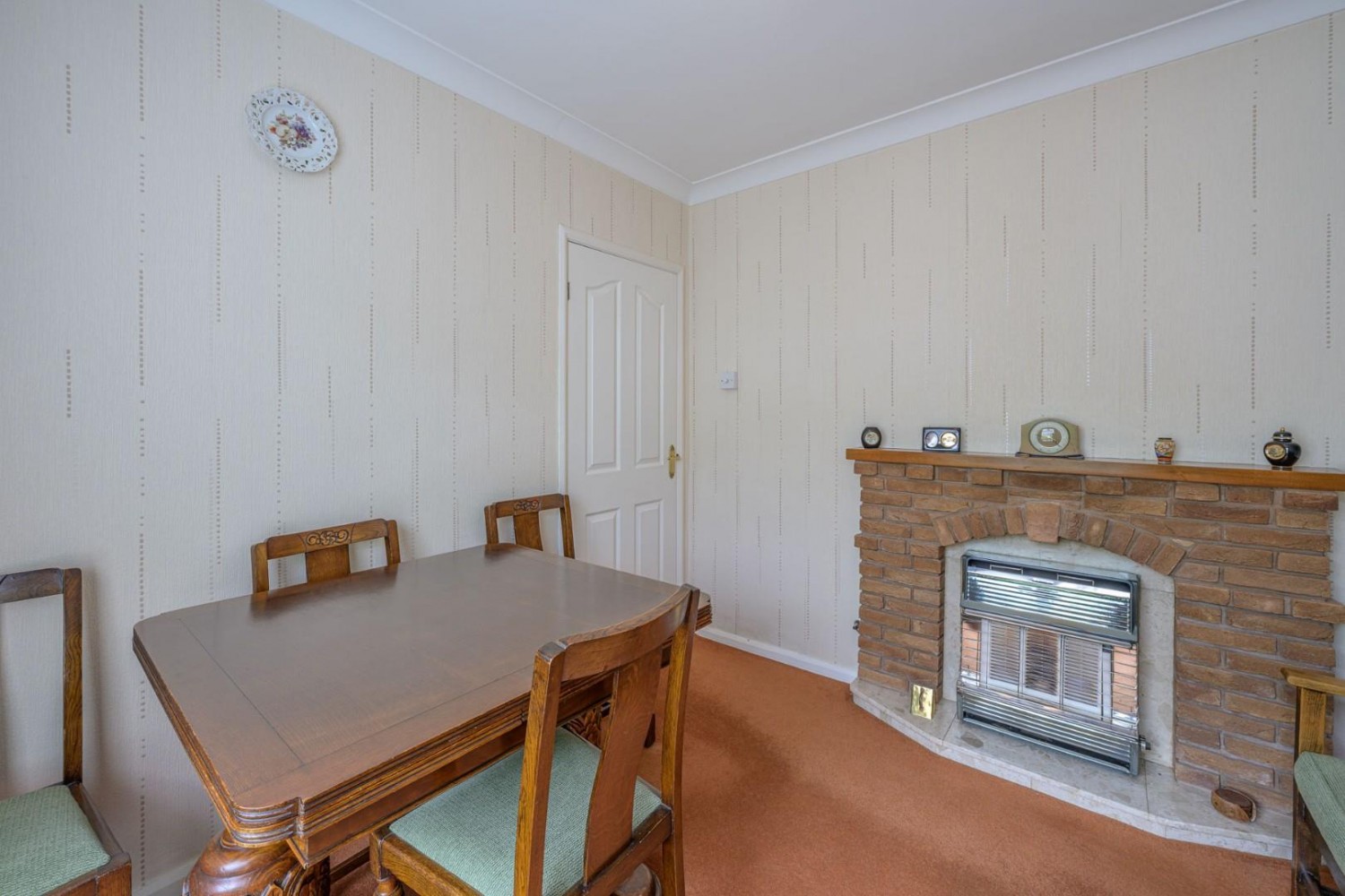 Lyndon Close, Sedgley
