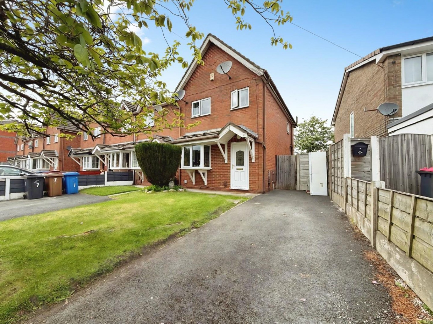 Billy Lane, Clifton, Manchester, M27 8FS