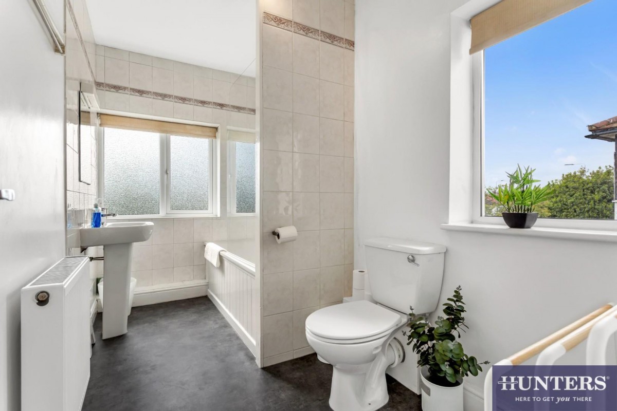 Hendon Way, London, NW4