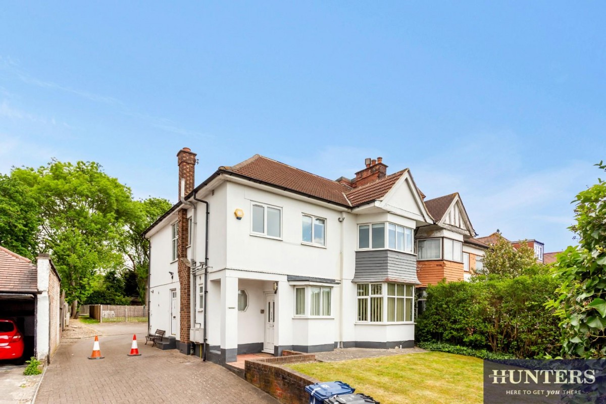 Hendon Way, London, NW4