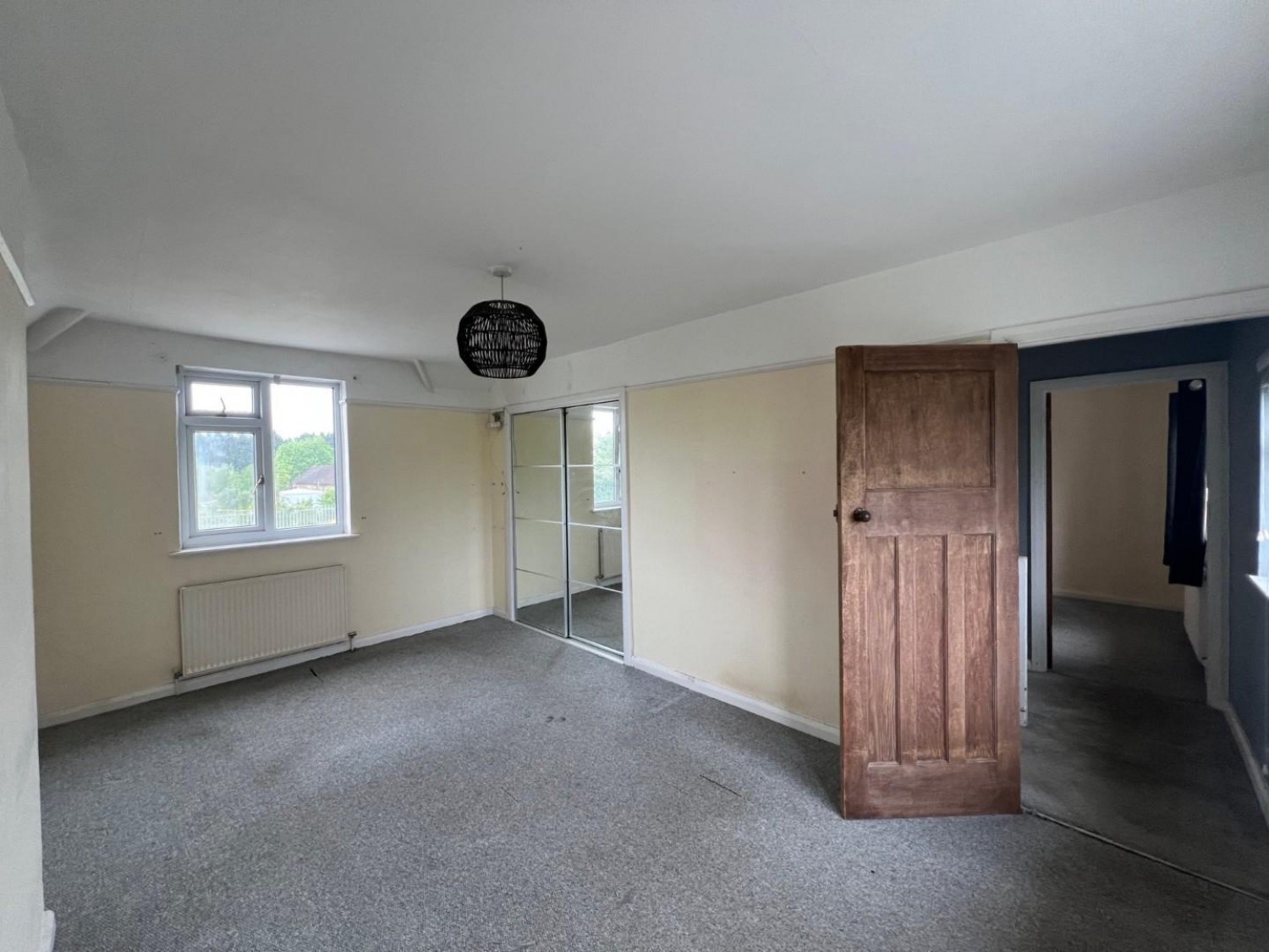 Draycott Crescent, Cam, Dursley, GL11 5LN