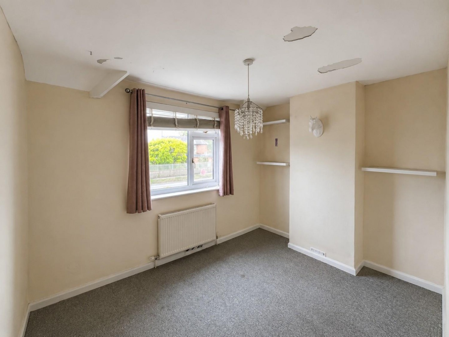 Draycott Crescent, Cam, Dursley, GL11 5LN