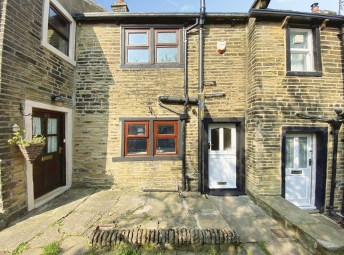 Holts Lane, Clayton, Bradford