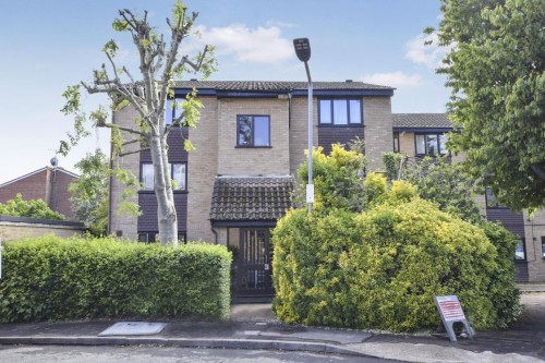 Millhaven Close, Romford, RM6