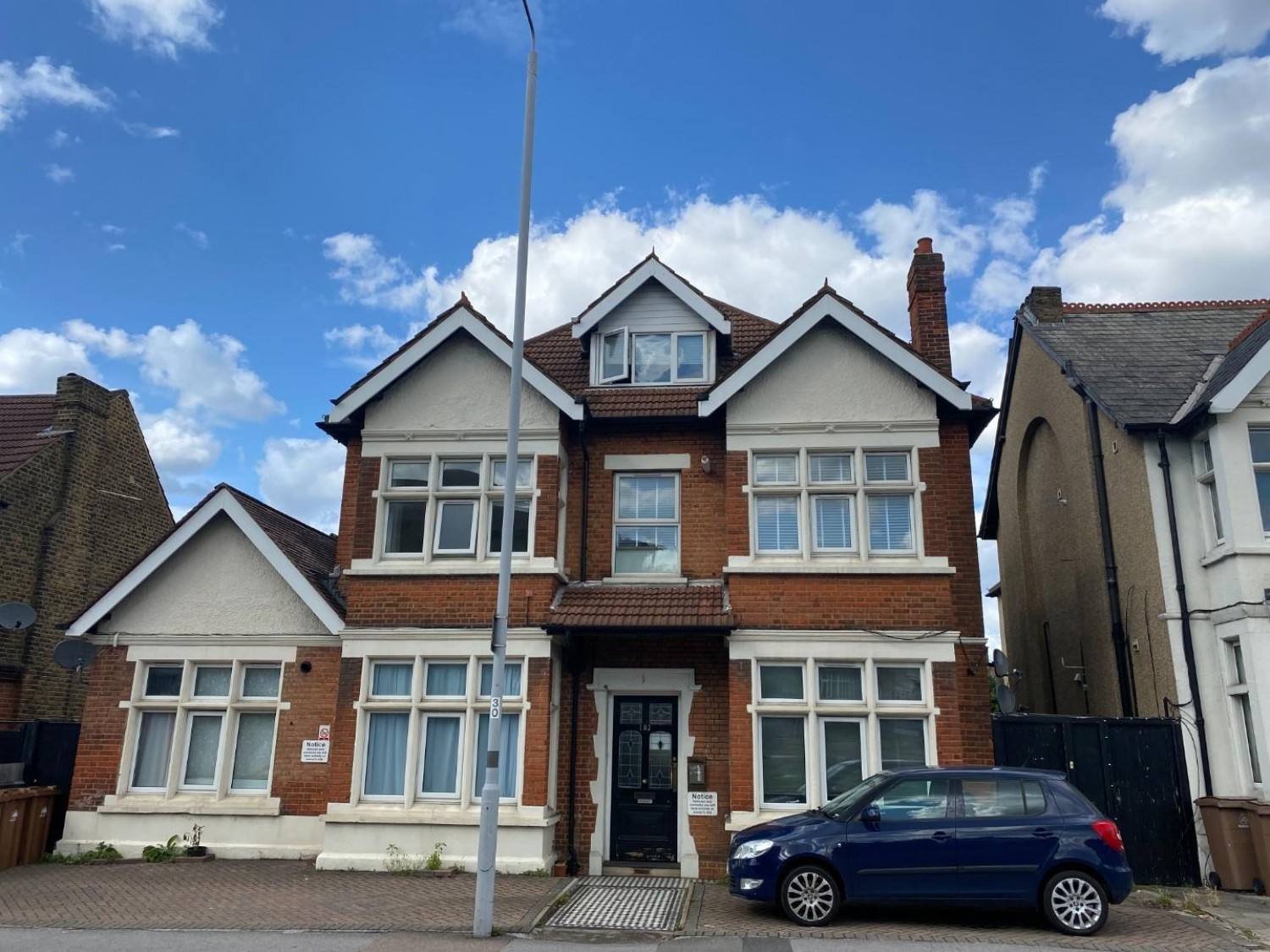 Carshalton Road, Sutton