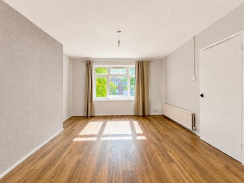 Effingham Close, Sutton