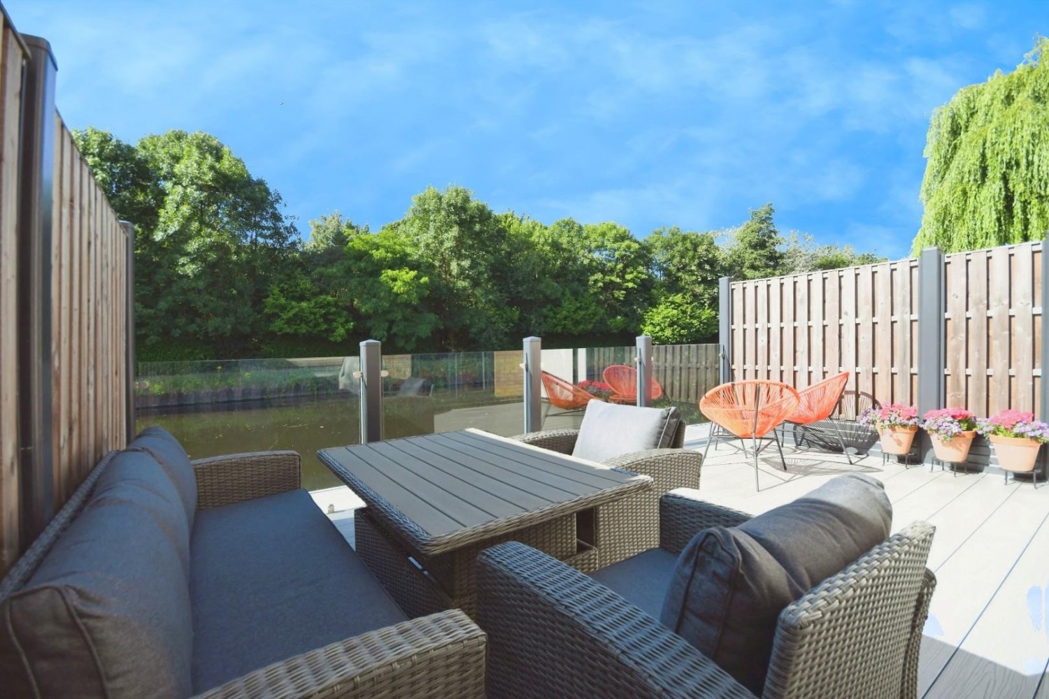 Scholeys Wharf, Mexborough, S64