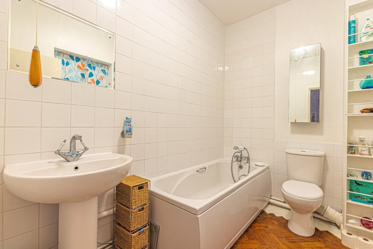 Daneswood , Heath Lane, Woburn Sands, Milton Keynes