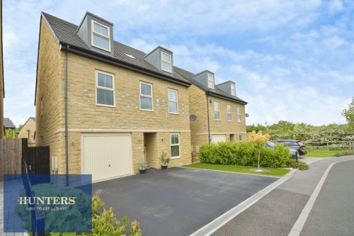 Hulford Drive, Dunston, Chesterfield, S41 9SG