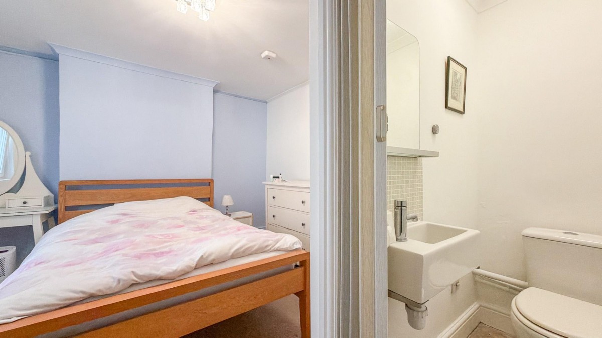 Alpha Road, Southville, BS3 1DH