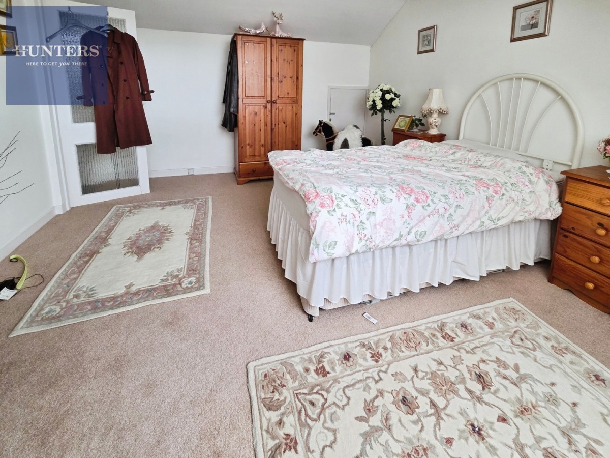 Llwyn Bedw, Pencoed, Bridgend