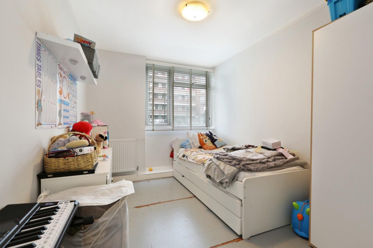 Flaxman Road, London, SE5