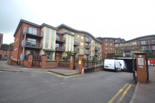 Jubilee Square, Reading