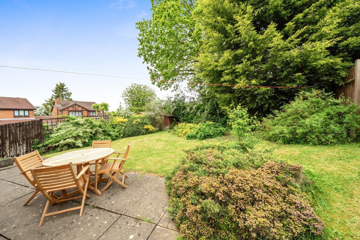 Shirehampton Close, Redditch
