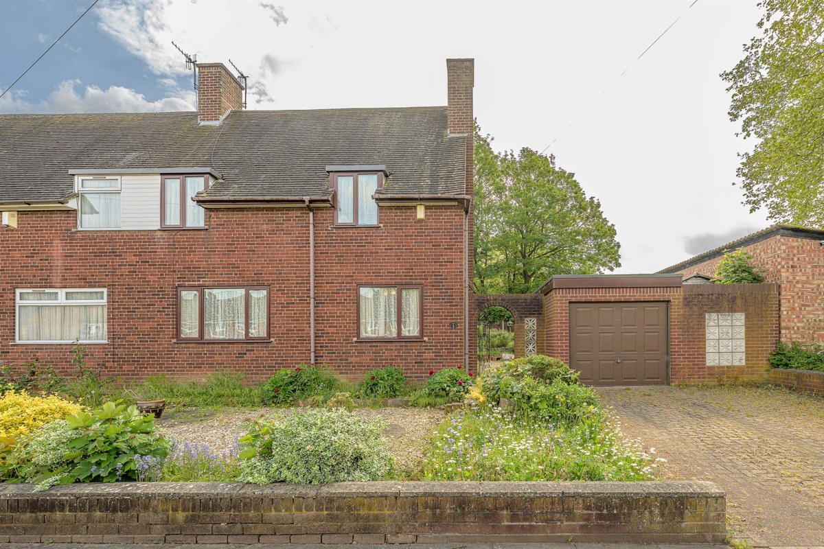 Barn Close, Cradley Heath, B64 7NQ