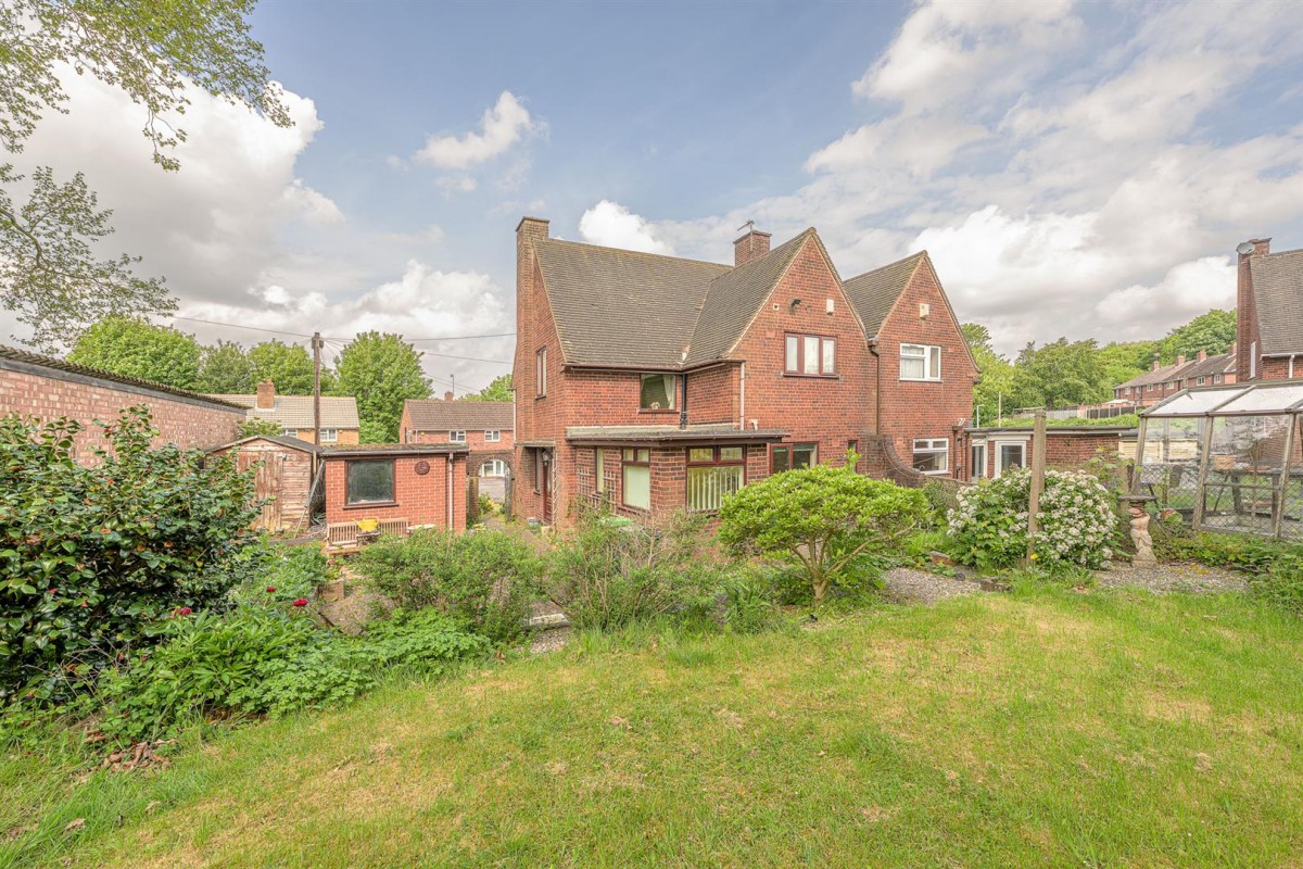 Barn Close, Cradley Heath, B64 7NQ