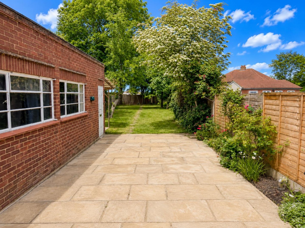 Fairdale Gardens, Hayes