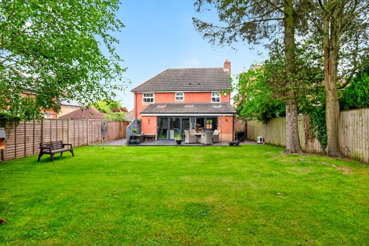 Birk Crag Court, Harrogate, HG3 2GH