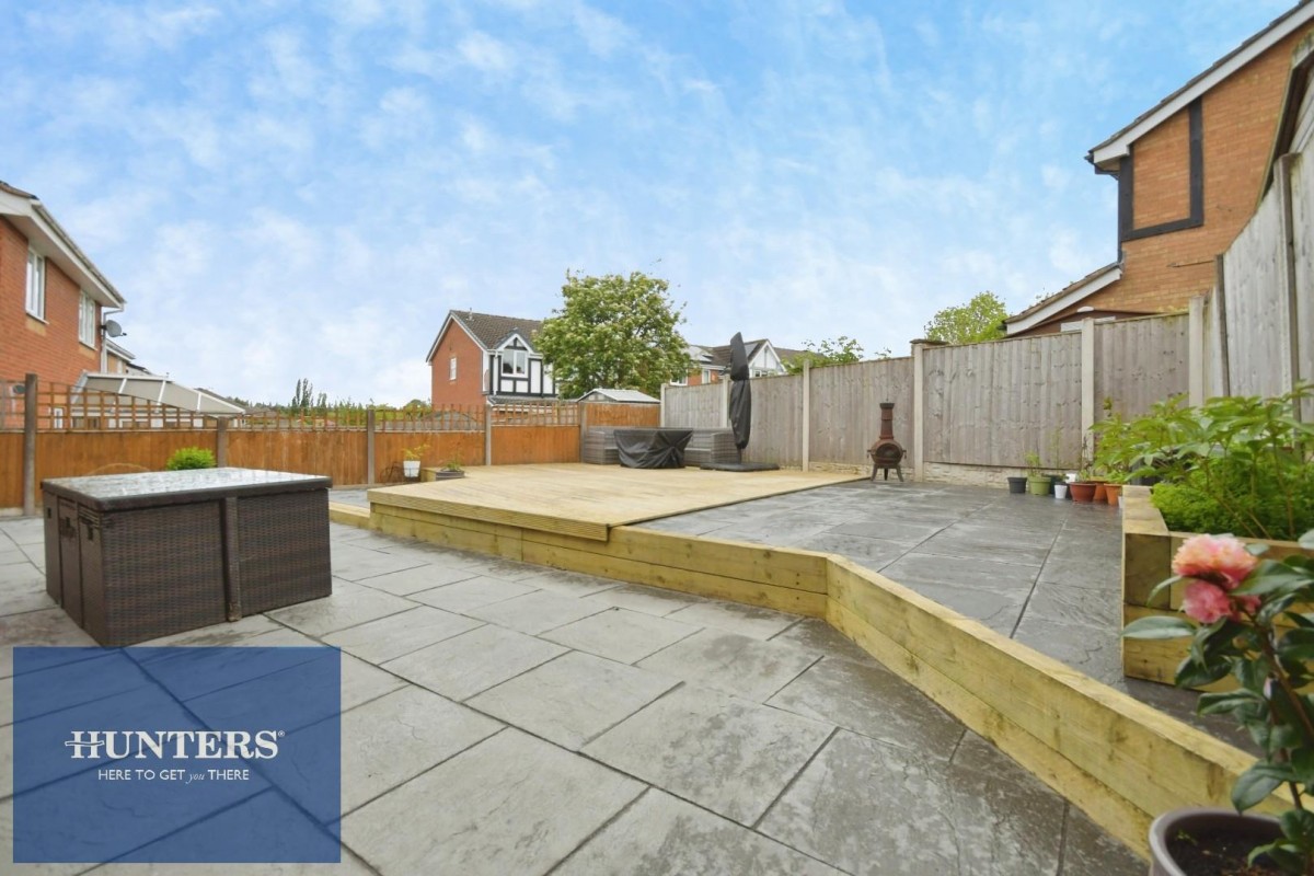Pond Lane, New Tupton, Chesterfield, S42 6BG