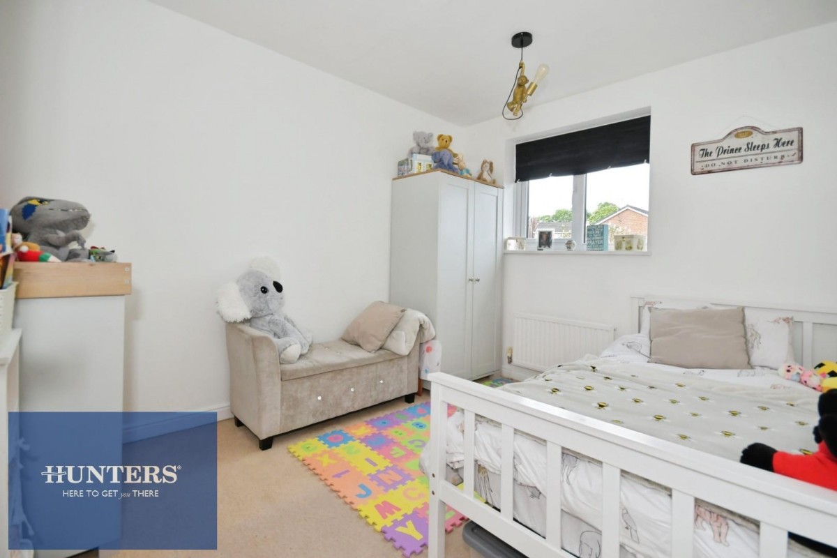 Pond Lane, New Tupton, Chesterfield, S42 6BG
