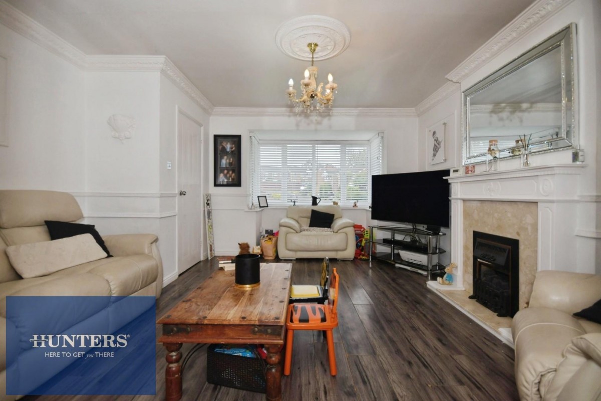 Pond Lane, New Tupton, Chesterfield, S42 6BG