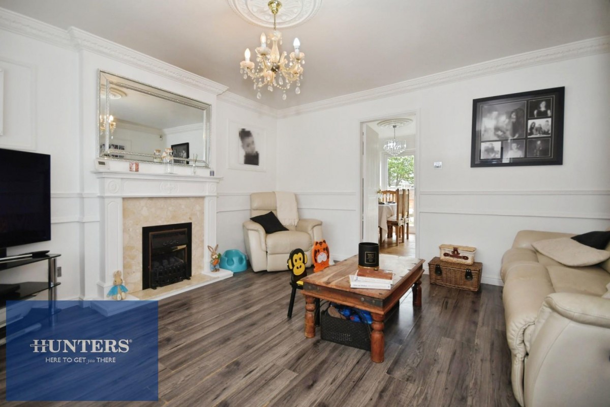 Pond Lane, New Tupton, Chesterfield, S42 6BG