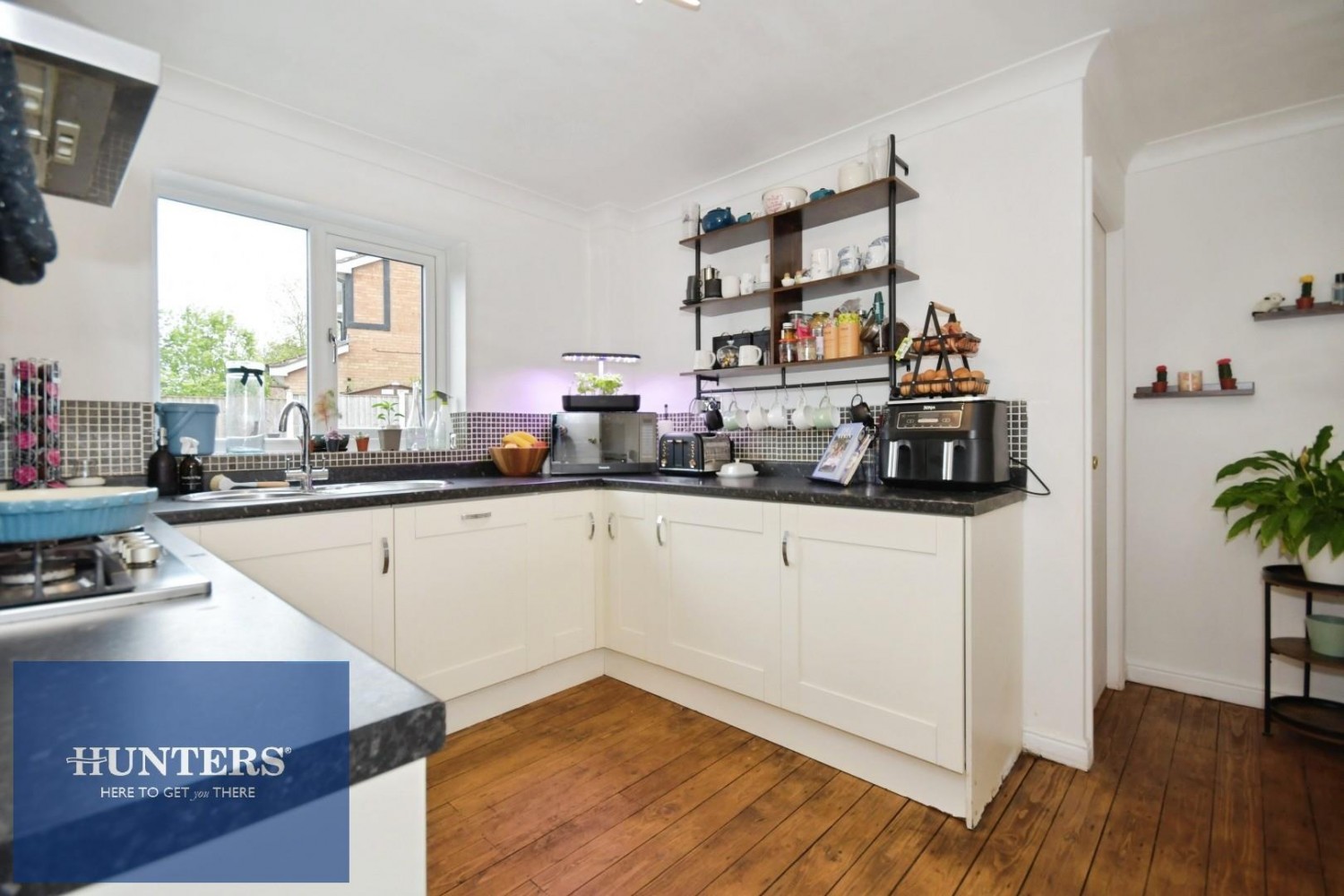 Pond Lane, New Tupton, Chesterfield, S42 6BG