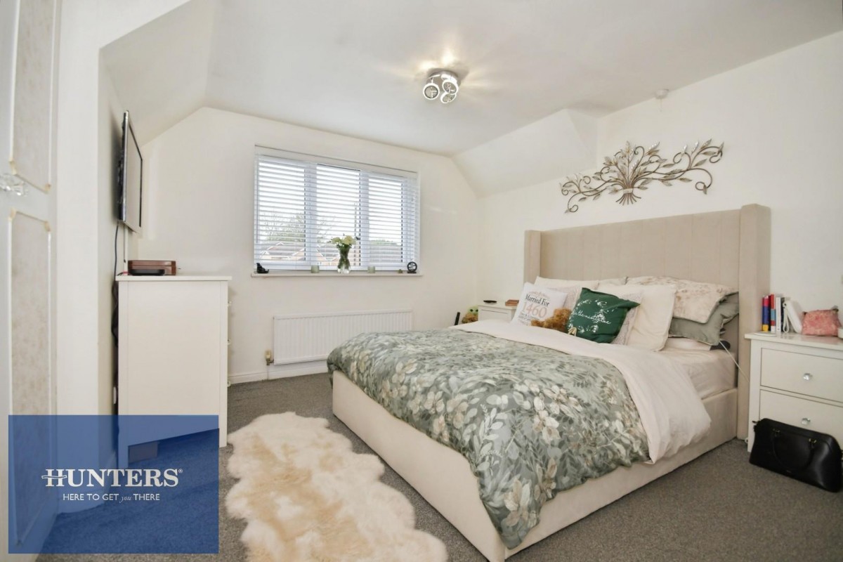 Pond Lane, New Tupton, Chesterfield, S42 6BG