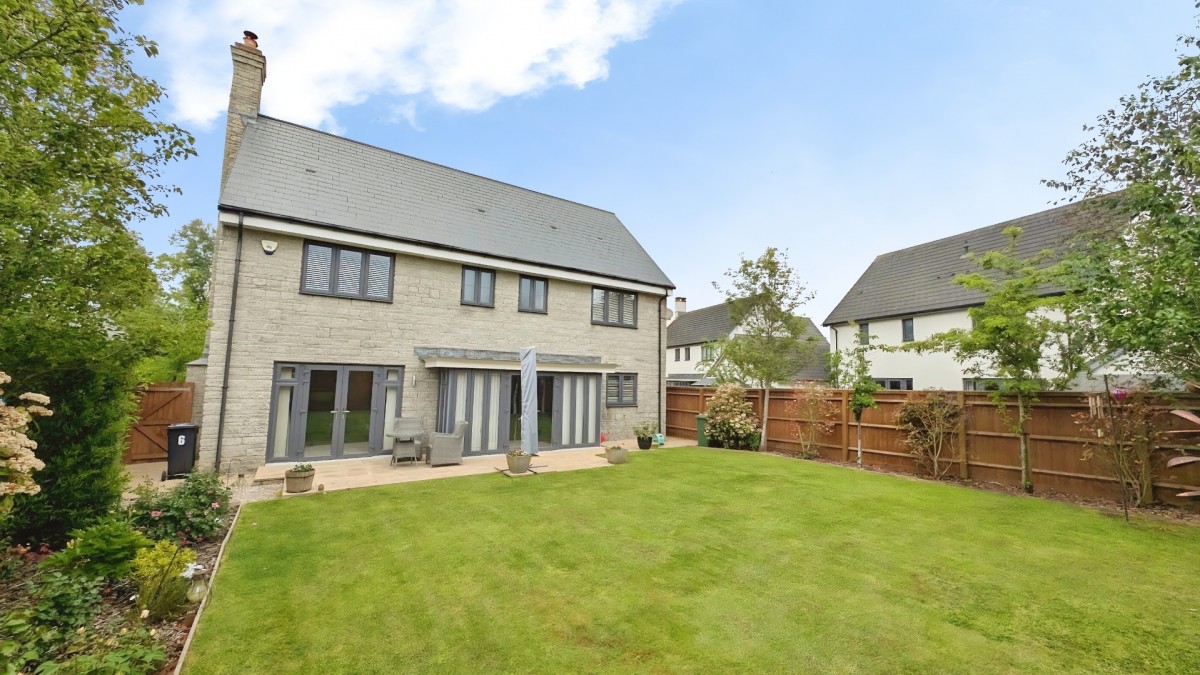 Betony Close, Charfield, Wotton-Under-Edge
