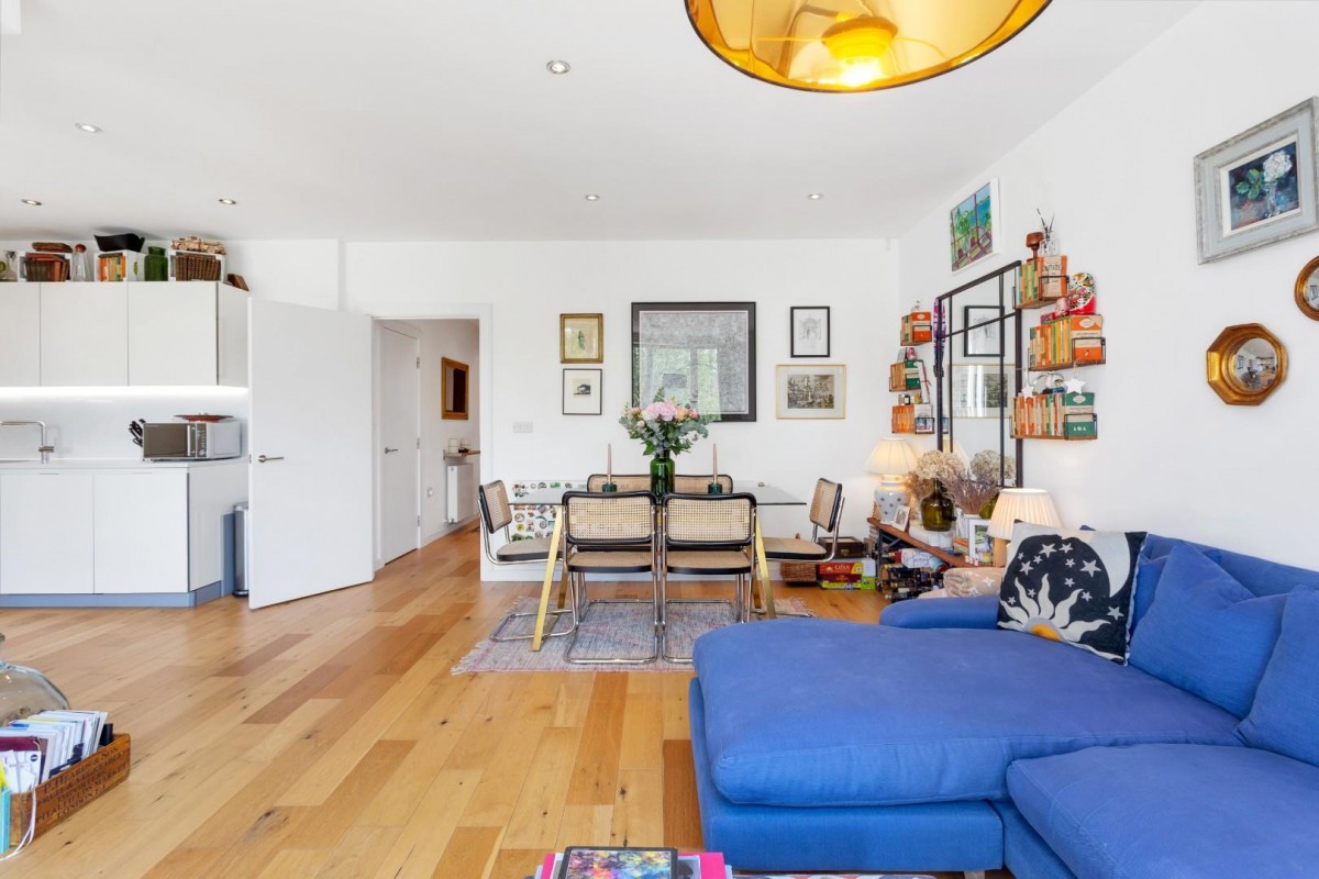 Murrain Road, London, N4
