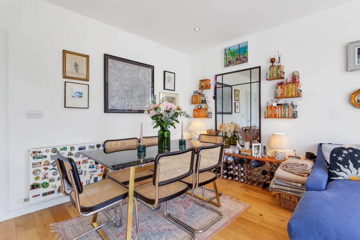 Murrain Road, London, N4