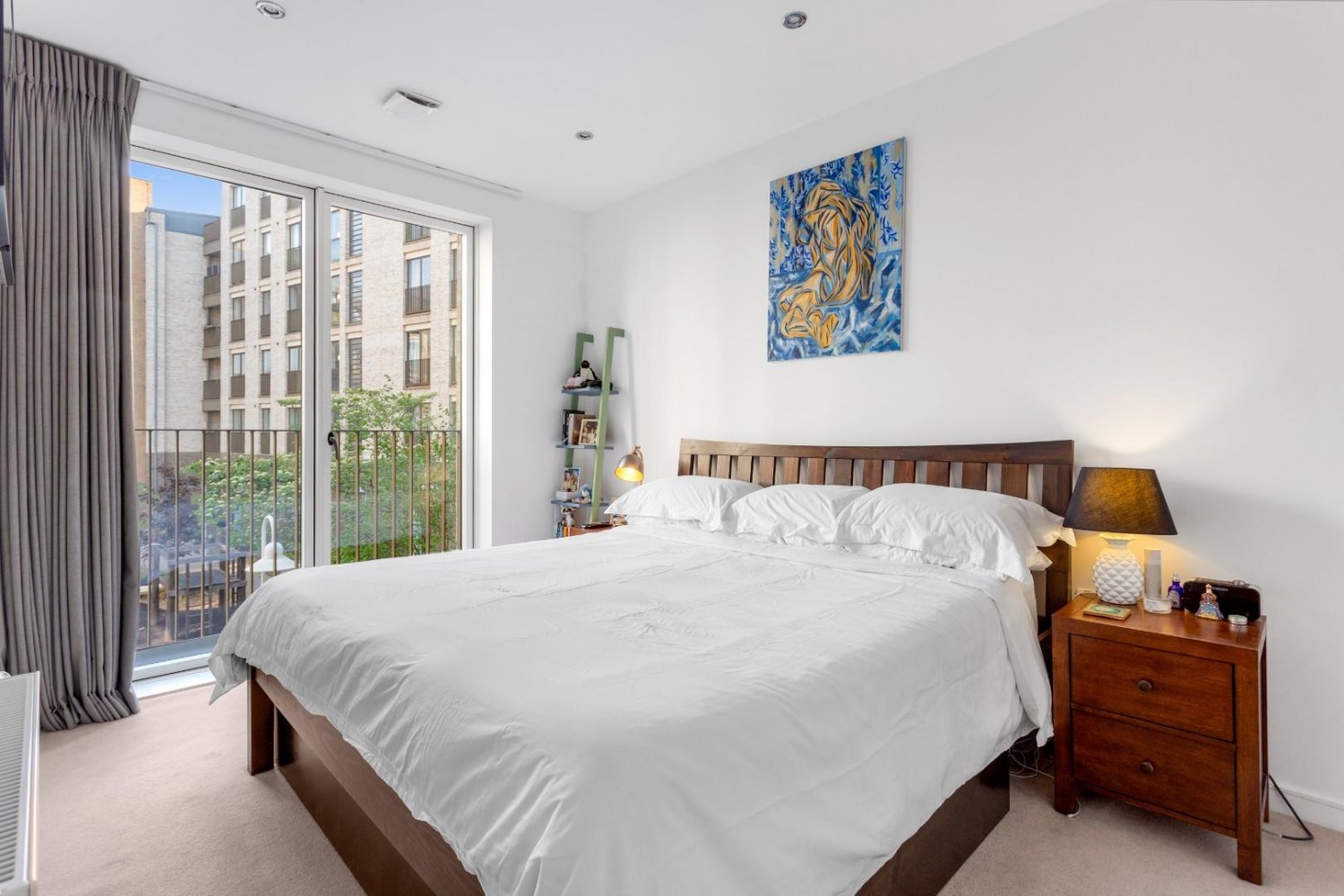 2 bedroom Flat for sale in Murrain Road, London, N4