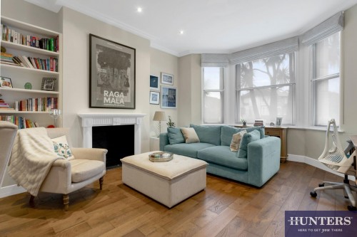 Finchley Road, Hampstead, London, NW3