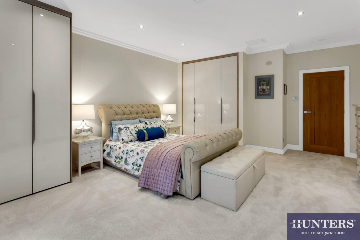 Finchley Road, Hampstead, London, NW3