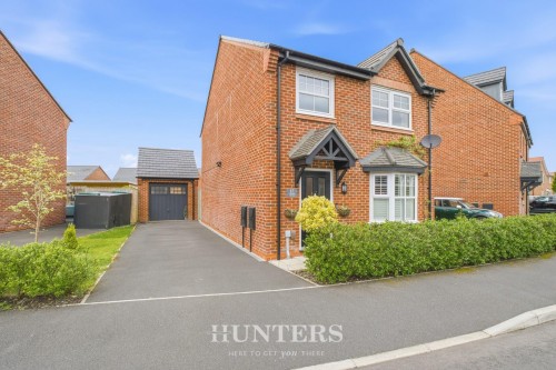 Dunnderdale Hill, Middleton M24