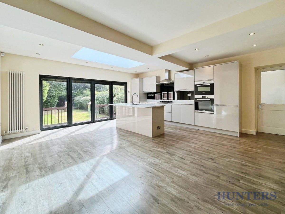 Arnold Road, Shirley, Solihull B90 3JT