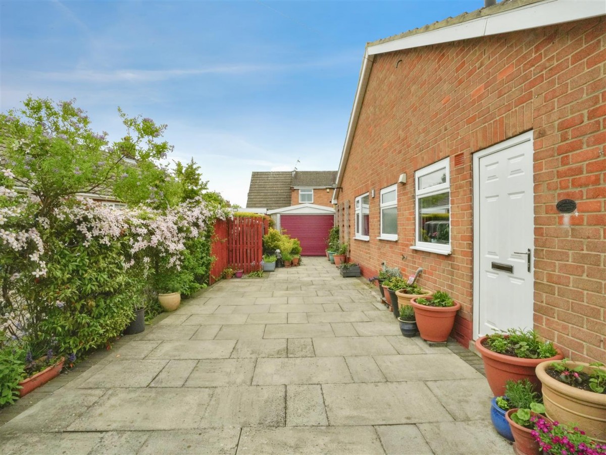 Tollerton Road, Huby, York