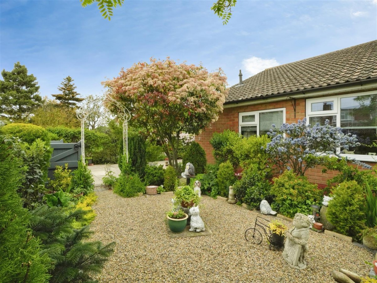 Tollerton Road, Huby, York