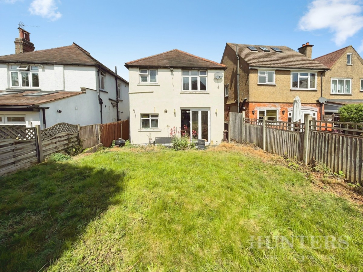 Wallace Crescent, Carshalton
