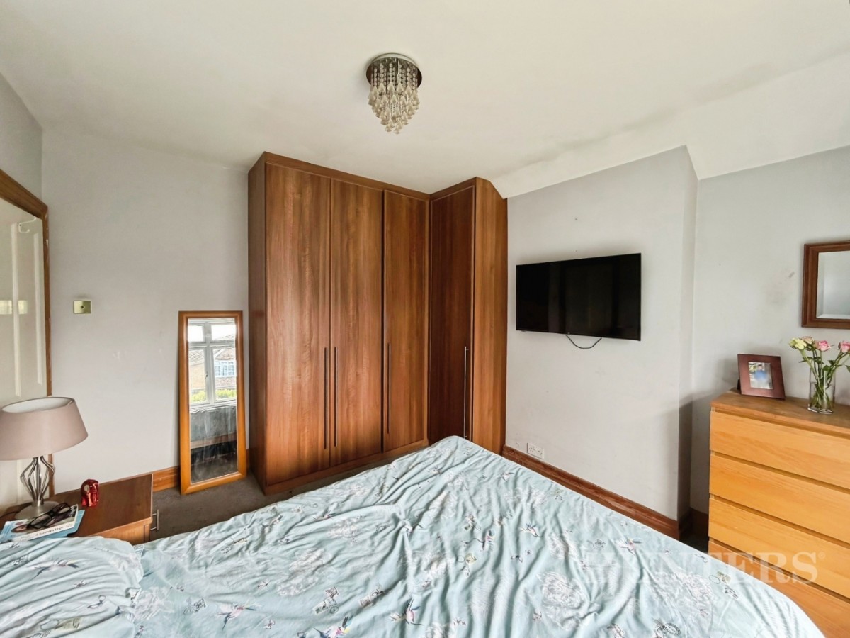 Wallace Crescent, Carshalton