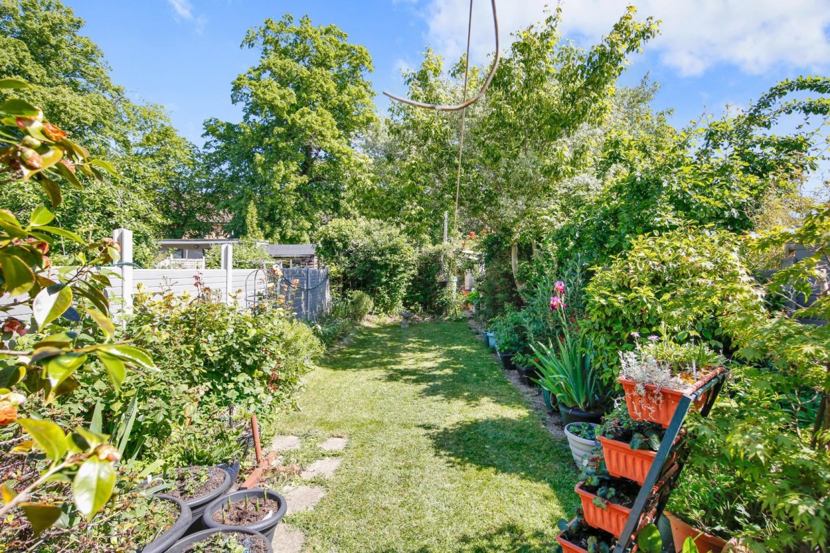 Gresham Drive, Chadwell Heath, RM6